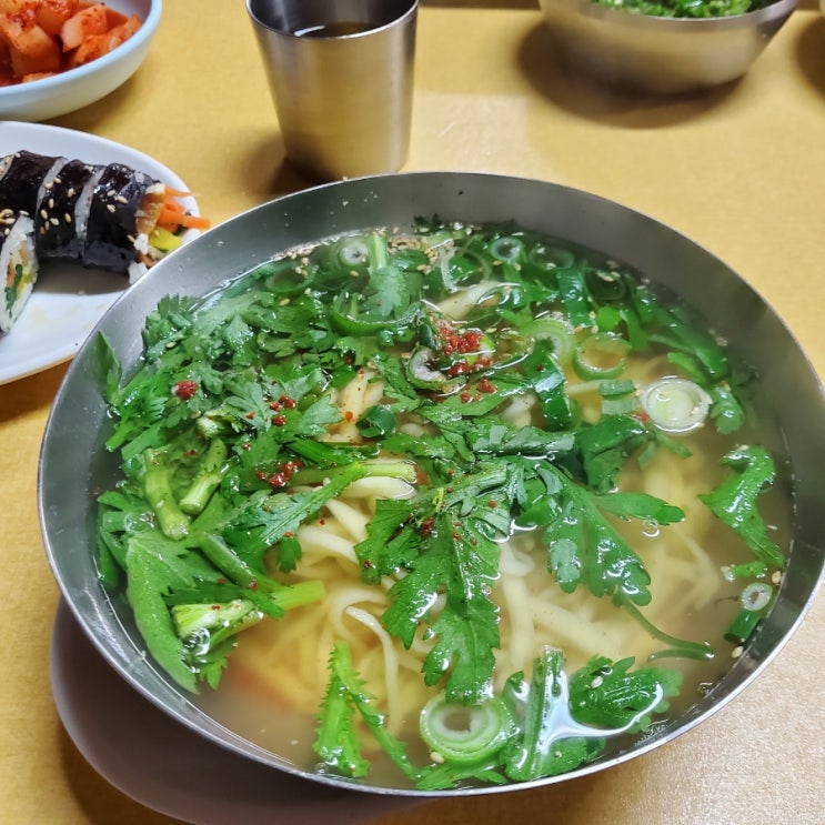  부산역근처 영주시장 내공가득 칼국수 종필이집