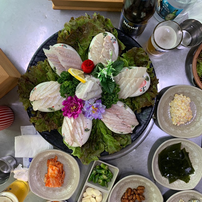 강릉 안목해변 로컬 맛집 노아 회 식당