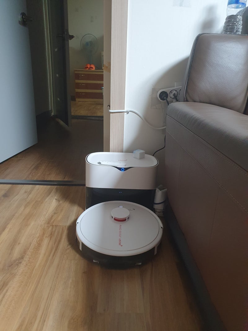 세상 간편한 로봇청소기 라이스타 RX10