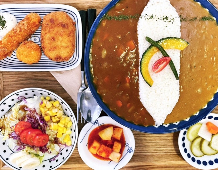  [대구/오디너리데이] 대구 서구 비산동 카레정식 오디너리데이, 대구 카레맛집, 함박스테이크 맛집, 원피스 드래곤볼 피규어 감상 Ordinary day, 반반카레정식