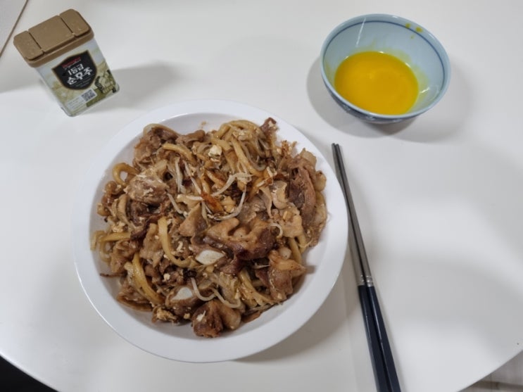  오매실의 요리교실 [ 대패 숙주 우동 볶음편 ]