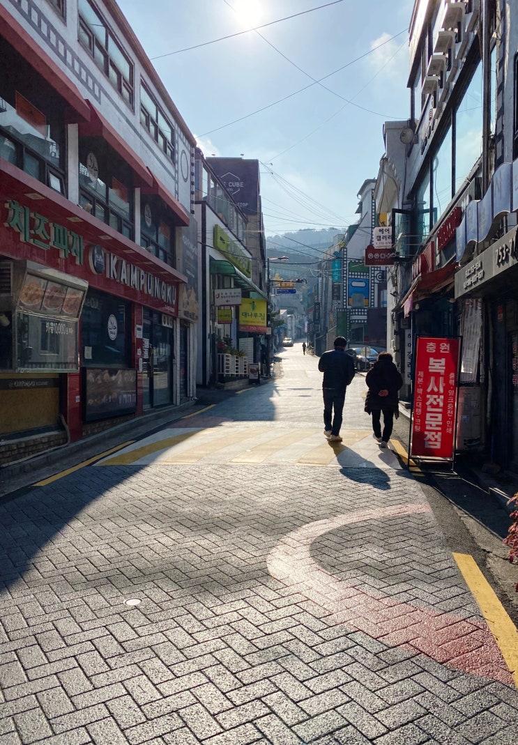  낚엽이 우수수 떨어지는 이시기엔 뚜벅이 서울구경 비빔밥 맛집 목멱산방부터 남산타워 까지