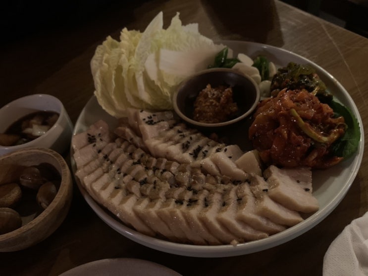  전포동 맛집 / 전포카페거리 맛집 / 까사델아로즈 / 수육맛집