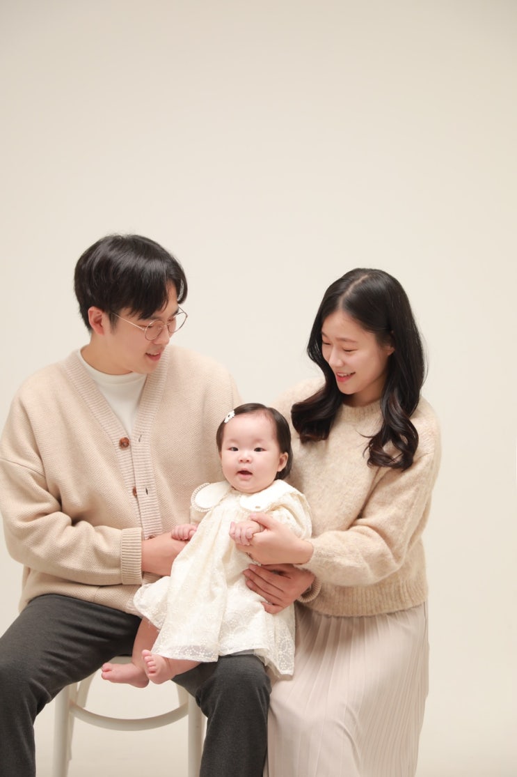  쌈디조카 채채 픽! 내돈내산 겨울 레이스원피스 10개월여아 착용핏 + 할인구매팁 공유