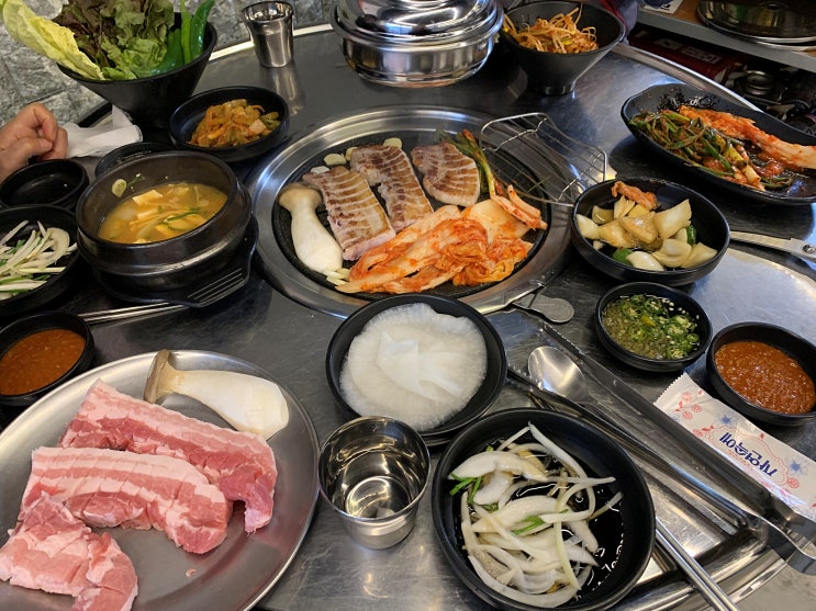  오목천동 삼겹살 맛집) 파김치 같이 구워먹는 숯불삼겹살 '오목천 삼겹살' #내돈내먹