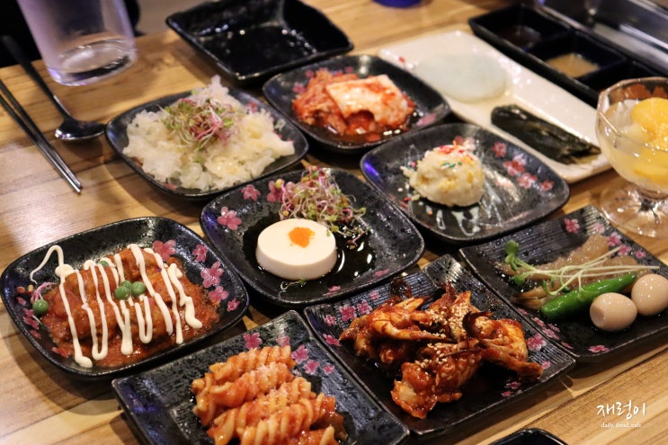  청주 봉명동 맛집, 돈드림 삼겹살 밑반찬 대박