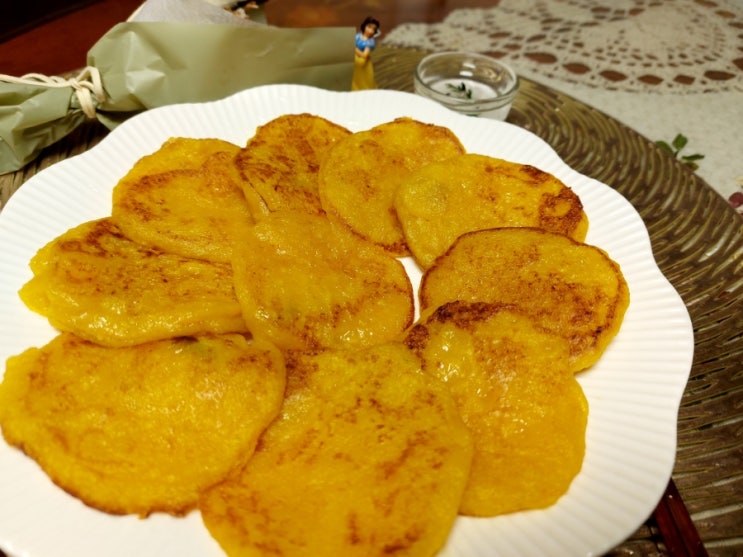 <다이어트 건강식>늙은 호박전 부드러운 맛 한끼 식사 <다이어트 건강식>늙은 호박전 부드러운 맛 한끼 식사