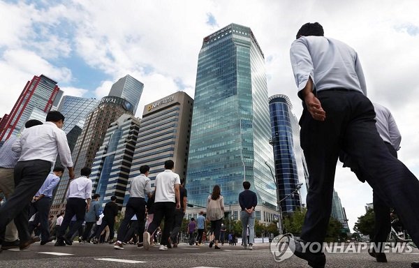 청소년 장래희망 1위 공무원 아닌 대기업 입사 취업 철밥통 밀어냈다