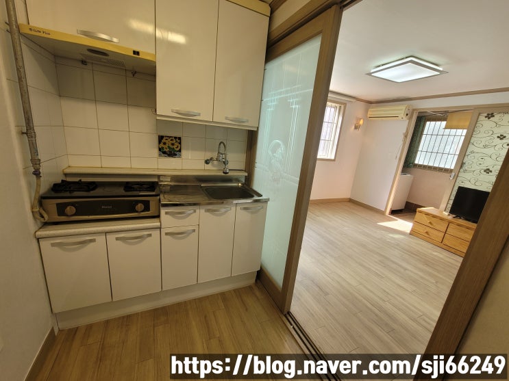  파주 탄현면 법흥리 원룸 월세 300/28만 조망 좋고 채광 좋은 남향집 도배 새로 한 분리형 풀옵션 깔끔한 원룸, 통일동산 헤이리 원룸 임대