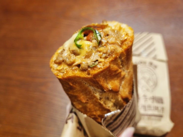  여수 이순신광장맛집 좌수영 바게트버거 먹거리투어 매콤하게 마무리