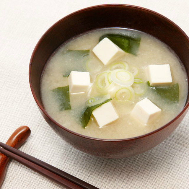 일본된장국 미소시루 속에 넣은 꿍짝이 잘 맞는 재료들 조합:미소시루 맛있게 끓이는 법(무슨 재료를 넣어야할까?)