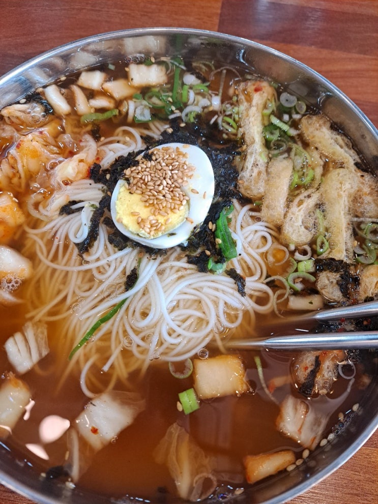  화성 멸치 국수가 맛있는 집 서리서리 ) 김치말이국수 먹고 왔어요
