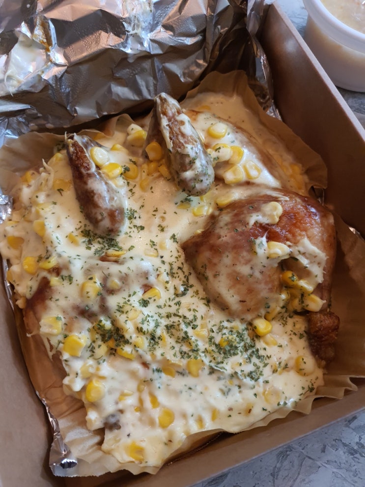  고소함일품이었던 동탄치킨 맛집 콘치즈 누룽통닭 포장 후기