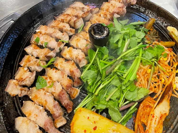 대전 유성구 봉명동 솥뚜껑 삼겹살 맛집 : 목구멍