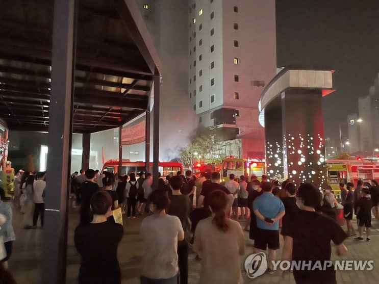 '외제차만 170여대'…천안 아파트주차장 화재 손해액 43억원(종합) '외제차만 170여대'…천안 아파트주차장 화재 손해액 43억원(종합)
