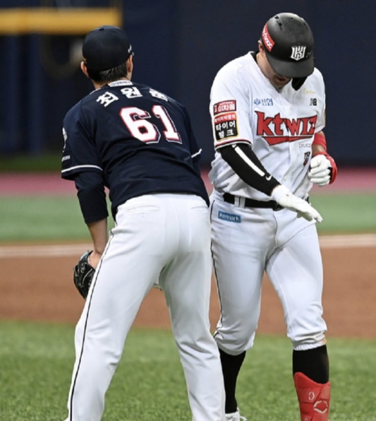 KBO 프로야구 분석 포스트시즌 가을야구 한국시리즈 4차전 두산 KT