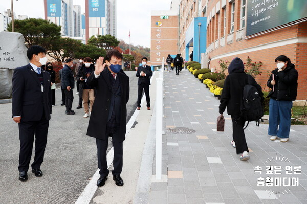 [충청미디어] "일탈행위 막아라" … 충북교육청, 수능 당일 합동 교외 생활지도