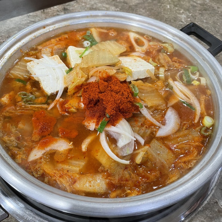  [전주 혁신도시] 칼칼하고 시원했던 돼지김치찌개 더맛
