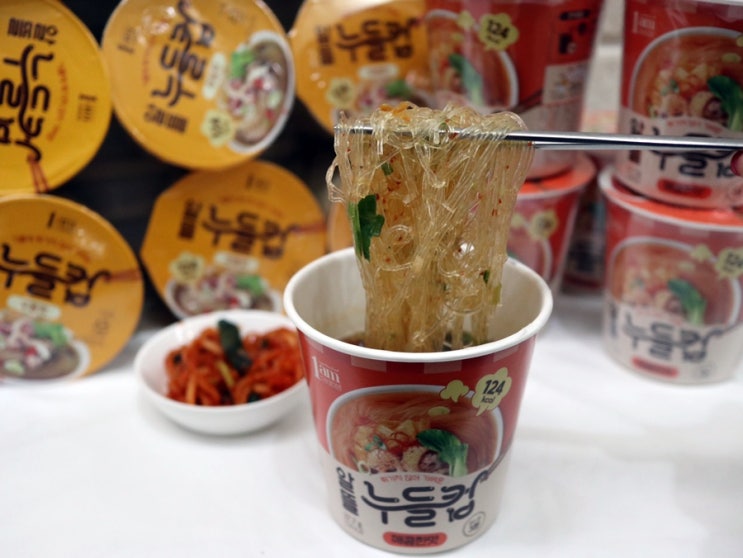  누들컵 피키다이어트 저칼로리라면 매콤한맛 우동맛 후기
