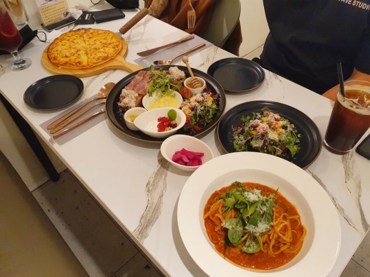  부산 덕천동 브런치 카페 추천, 와인과 브런치 맛있는 곳 -  "달보드레"