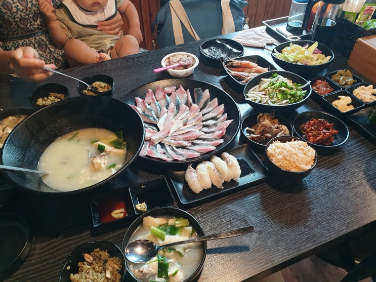  제주도 고등어회 블랙씨걸, 가성비 좋은데다 노을까지 완벽
