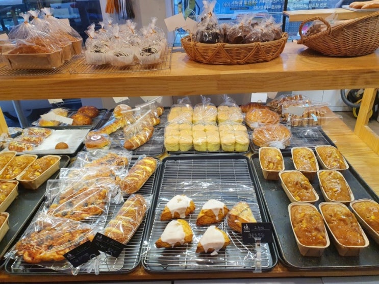  인천 미추홀구 주안동 빵 맛집 '더 빵집 the ppangjip' 애플파이 살라망드 드세요