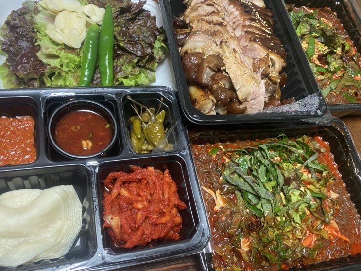  모두의만족 참숯족발 맛있네