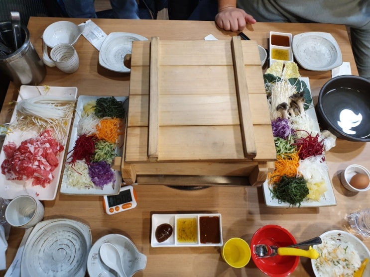  <분당>샤브샤브와 월남쌈 편백찜을 한번에 맛볼 수있는 샤브효(단독룸 후기)