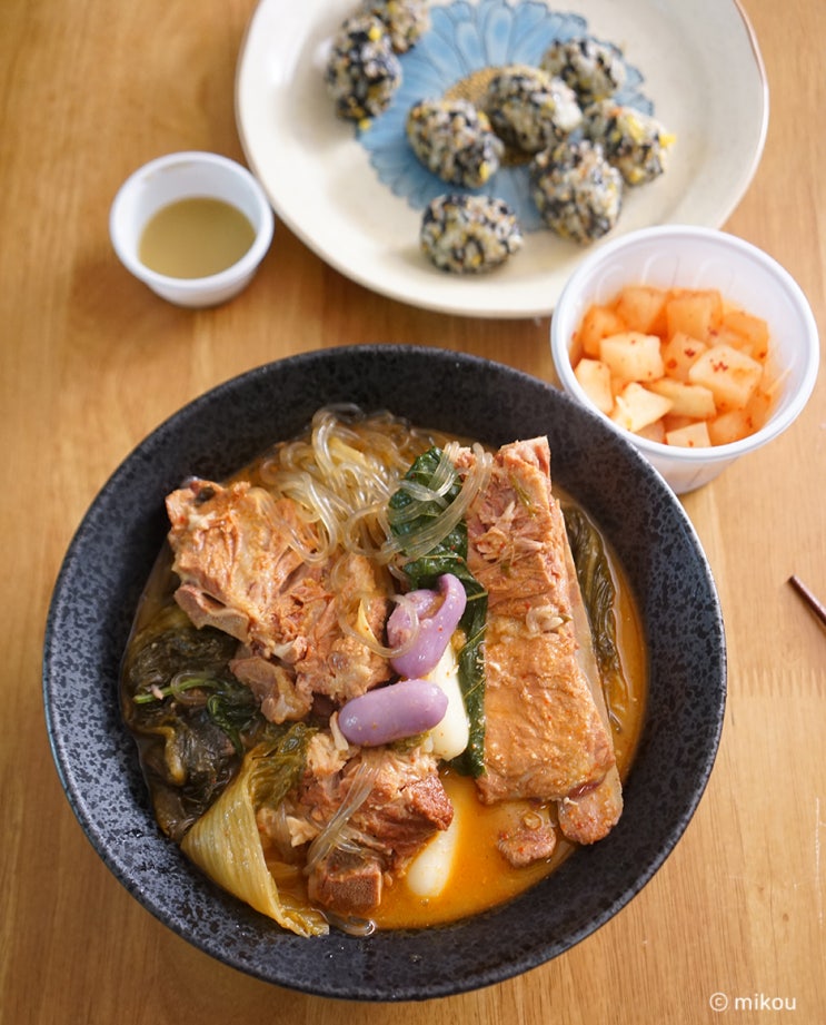 김포 배달맛집 모녀진 감자탕 맛있어요.