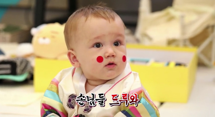 <b>슈돌</b> 사유리 싱글맘 플리마켓 물품 기부 이벤트 <b>14개월</b>... 