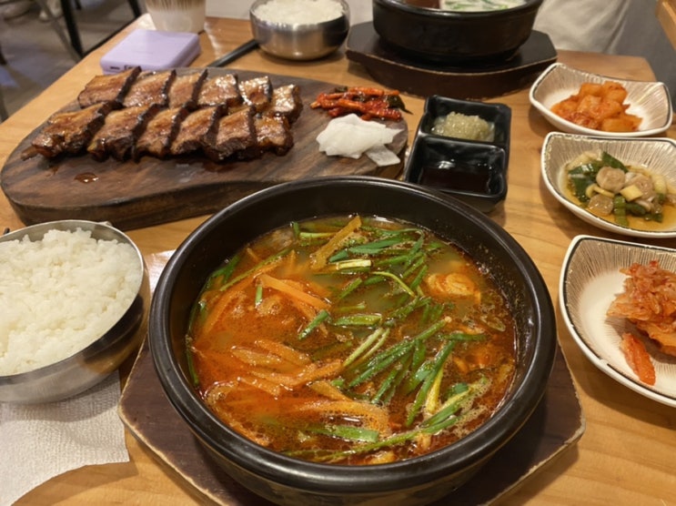  부산대고기국수 도야지면옥본점 국밥에 야들야들 돔베고기