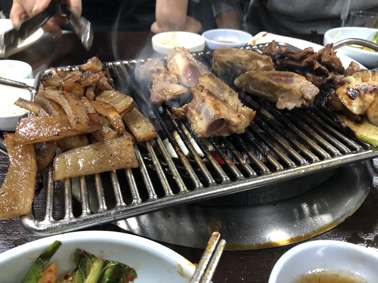 영등포 ) 웨이팅 엄청난 노포 찐 돼지갈비 " 부일숯불갈비 "