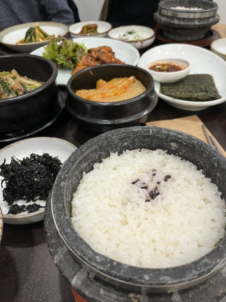 [여주골프장 맛집] 여주 라운딩 전후로 든든한 한끼, 이천 여주 한정식 맛집 '응암본가'