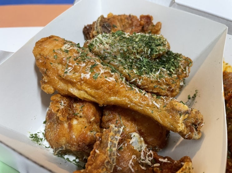  쌍문치킨 매콤토마토반씬치킨 마약고추 후기 at 치탈리아본점