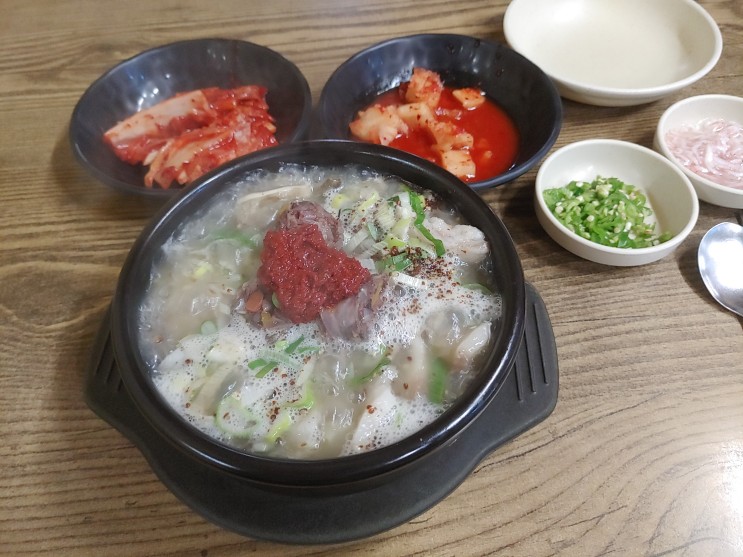 맛나게 먹은 성환순대국밥 '엄니순대'