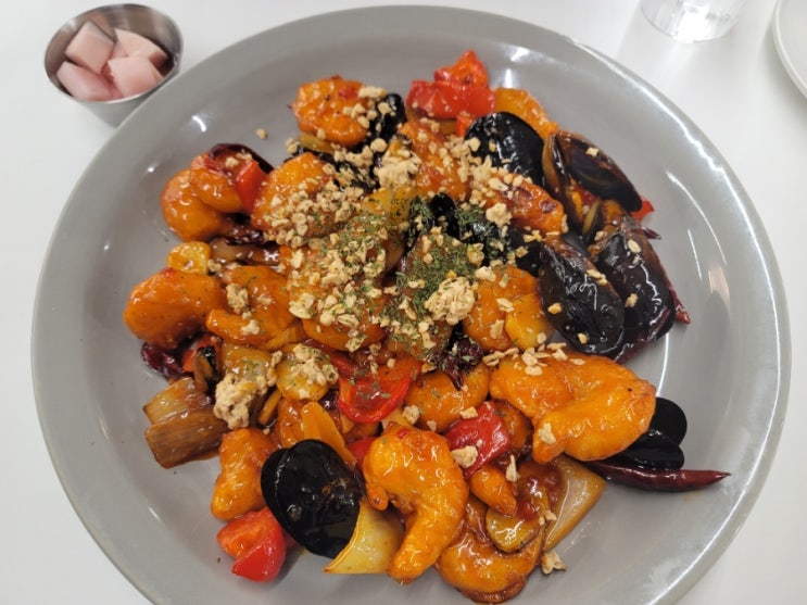  여수 엑스포역 놀스365 (NOL'S) :: 다이닝펍/브런치카페/칵테일 맛집