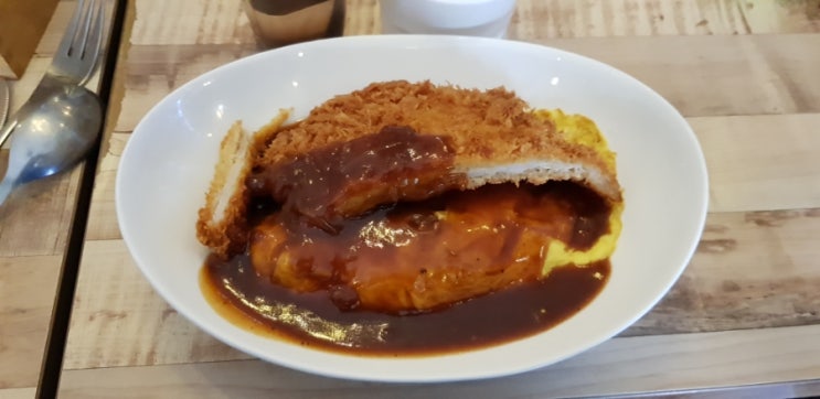 밥펍 돈가스 오므라이스 밥펍 돈가스 오므라이스