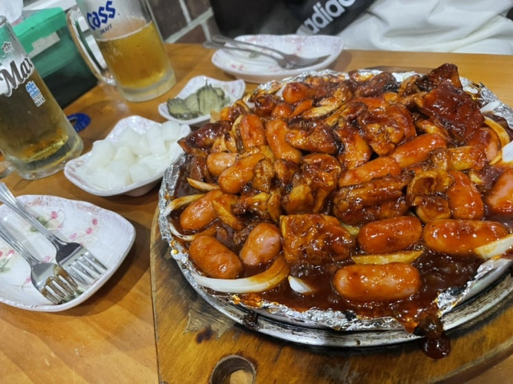  아가리어터의 쉴 틈없는 와구와구 먹방 포스팅
