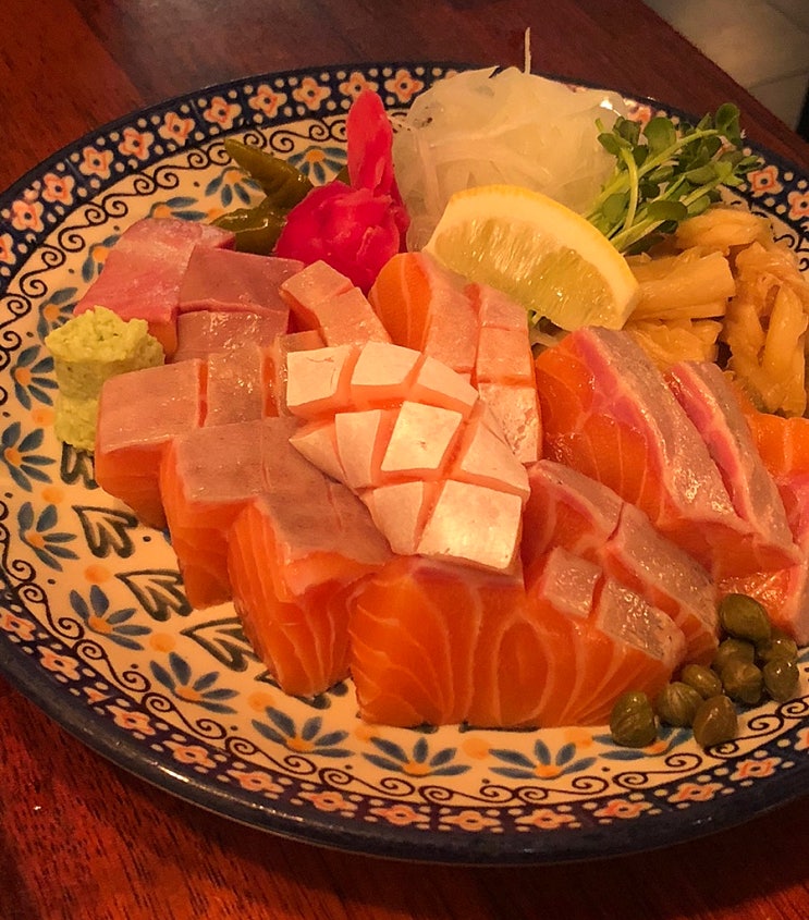  홍대입구역 연남동 맛집 추천, 웨이팅하고 후회는 없었던 연어맛집 "연어롭다"