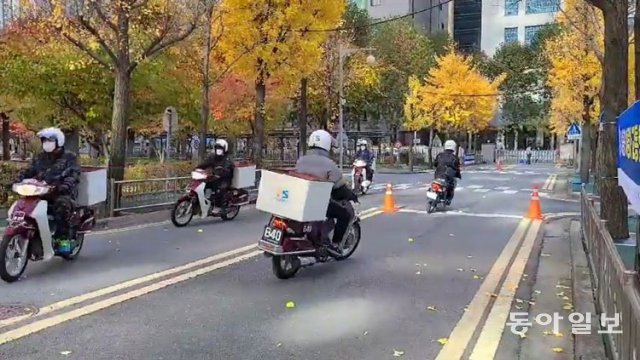  [오토바이 사고 사망 60%가 배달라이더]  기사를 일본어로