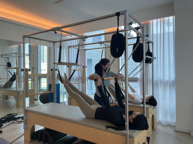 청라피라티 슬리포머를 이용한 근육강화 동작