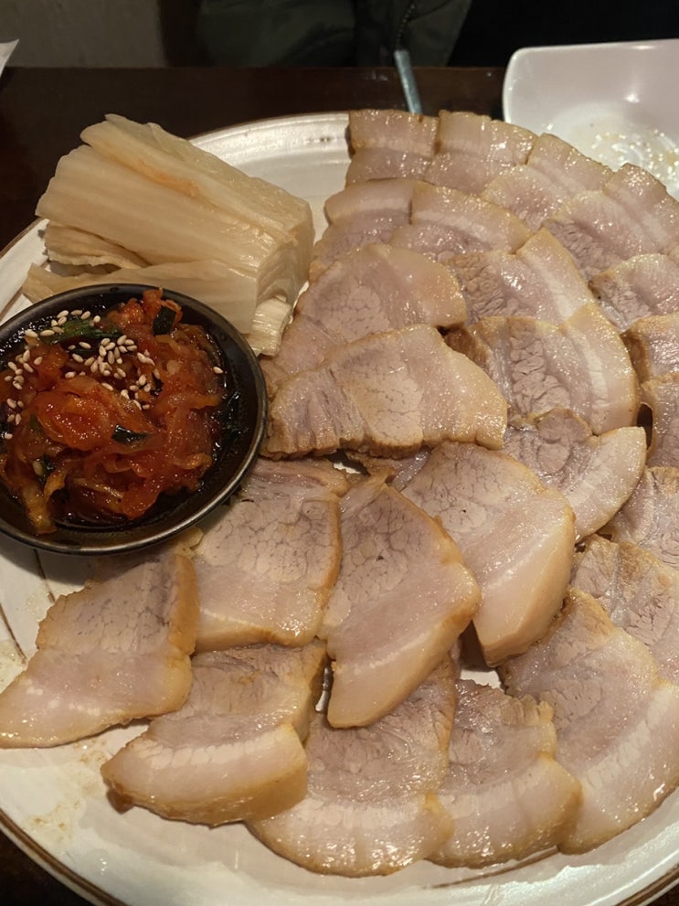 중랑구 보쌈은 장수만세 ! 김치전까지 완벽