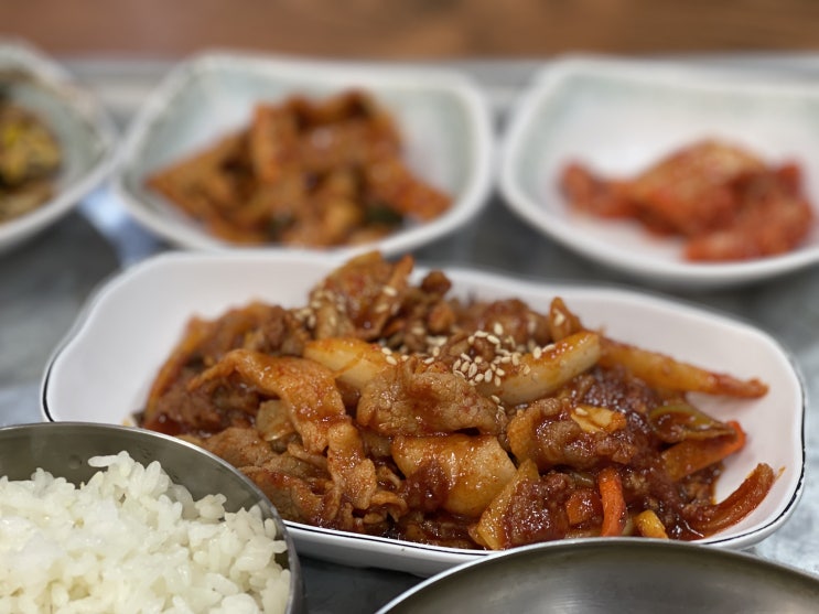 부산 중앙동 가성비 좋은 제육볶음 맛집 / 맛있는 불백