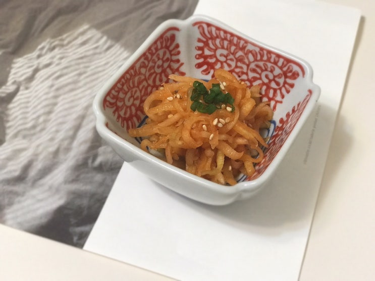  유아반찬 안매운 무생채 무침