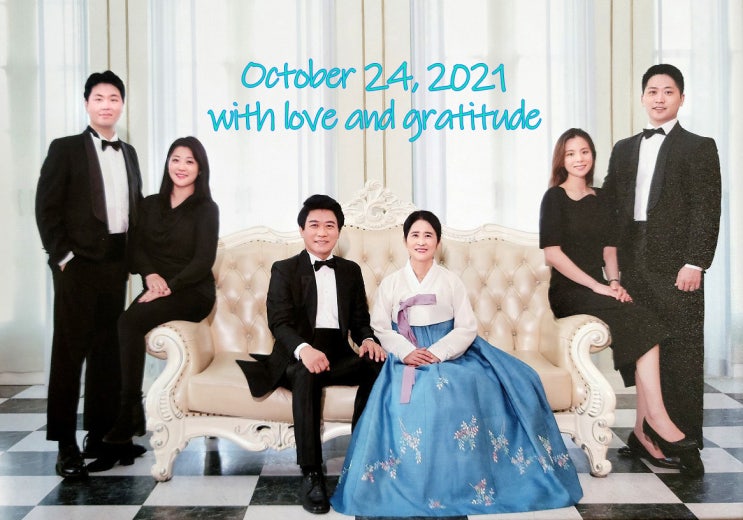  2021년 10월 24일 가족 사진을 찍음 