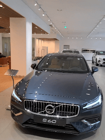  볼보썬팅 XC40 볼보전문 존슨썬팅 신차패키지팀 출동했습니다.