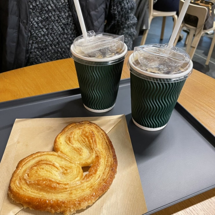  의왕 롯데프리미엄아울렛 타임빌라스 카페 포듐커피(Podium Coffee)