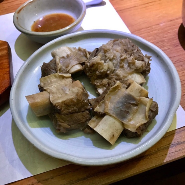 [1년 전 오늘] 영양갈비탕 고급스러운 점심식사 신부동 경복궁 / 천안식후감