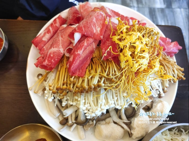  가족 모임 식사나 손님 점심 식사 대접하기 좋은 샤브샤브 집 전주 장수버섯마을