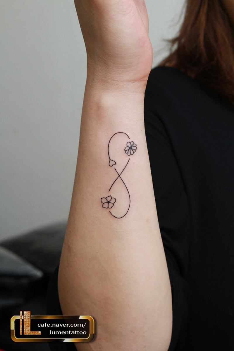 여행에 집착하는 사람들을 위한 46가지 방랑벽 문신, image size:800x1200